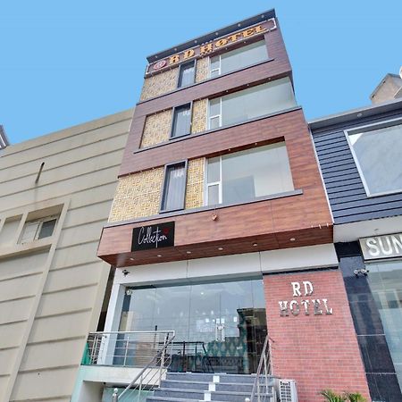 Collection O Rd Hotel Zirakpur Exterior foto