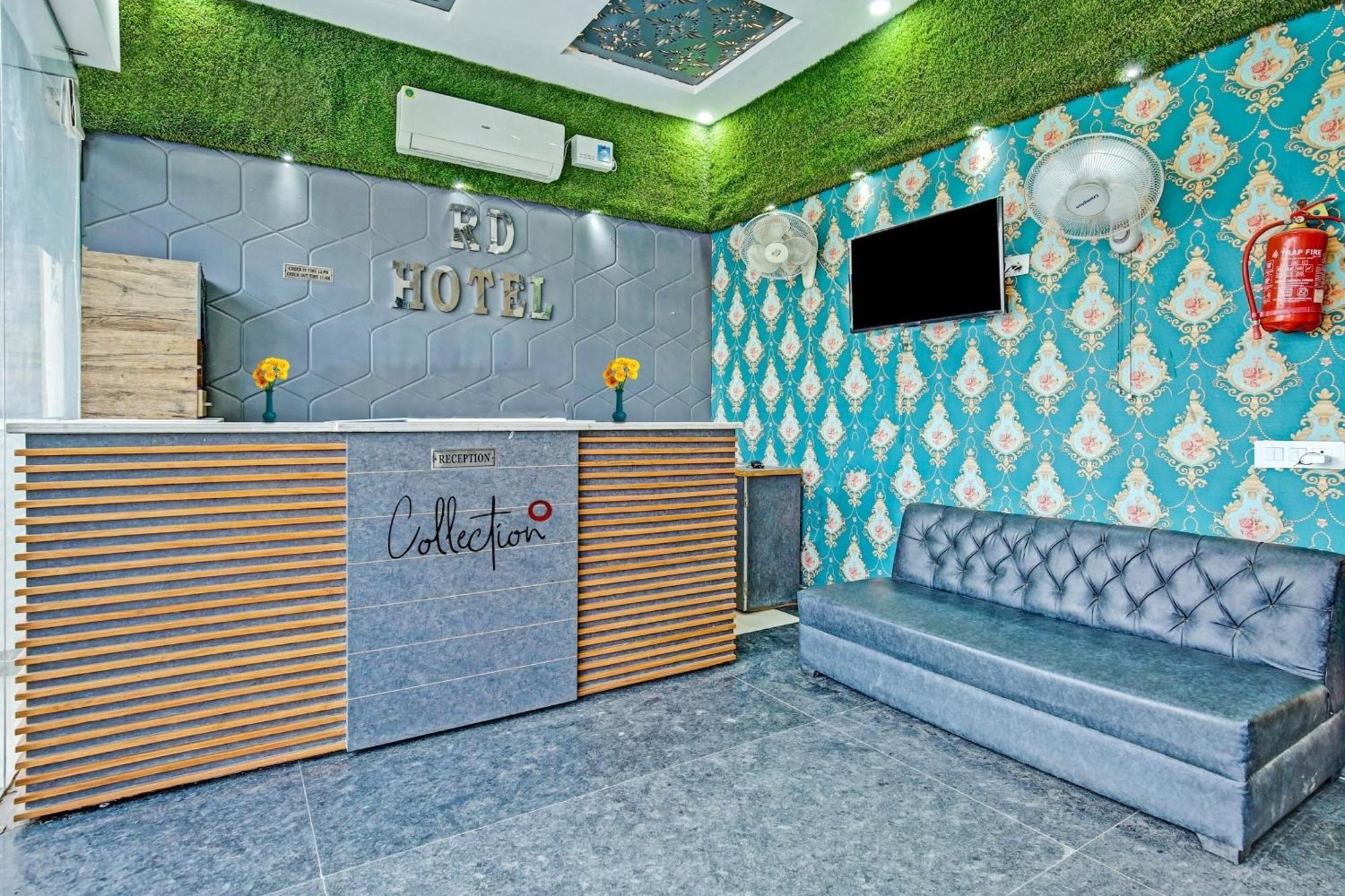 Collection O Rd Hotel Zirakpur Exterior foto
